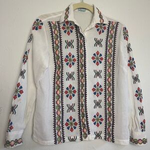 Catedral Hand Embroidered Traditional Button Up Shirt
